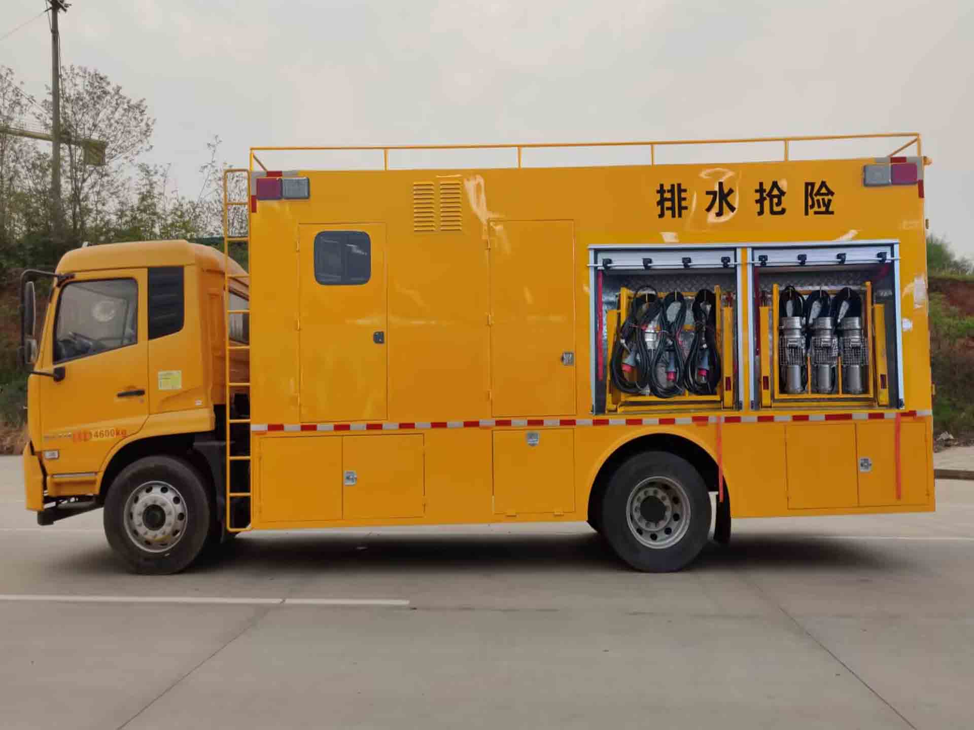 東風天錦大流量排水搶險車